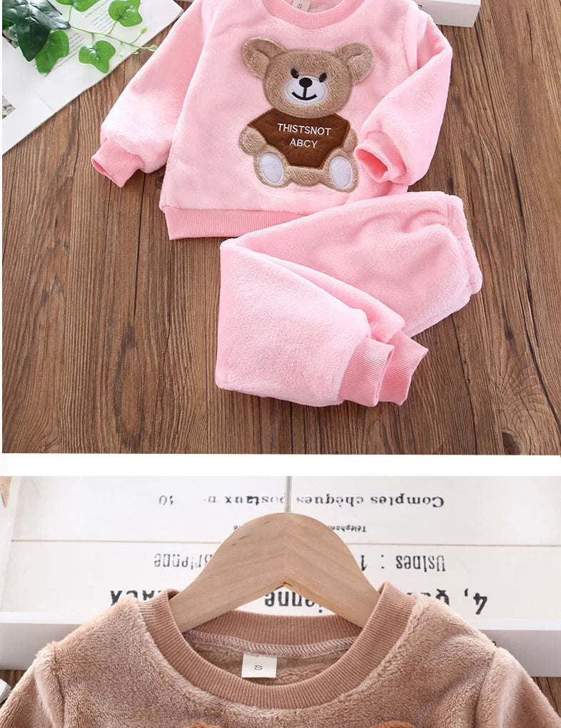 Neue Winter Baby Mädchen Jungen Homewear Sets Herbst Mode Flanell Fleece Kleidung Kinder Cartoon Bär Nachtwäsche Kinder Pyjamas