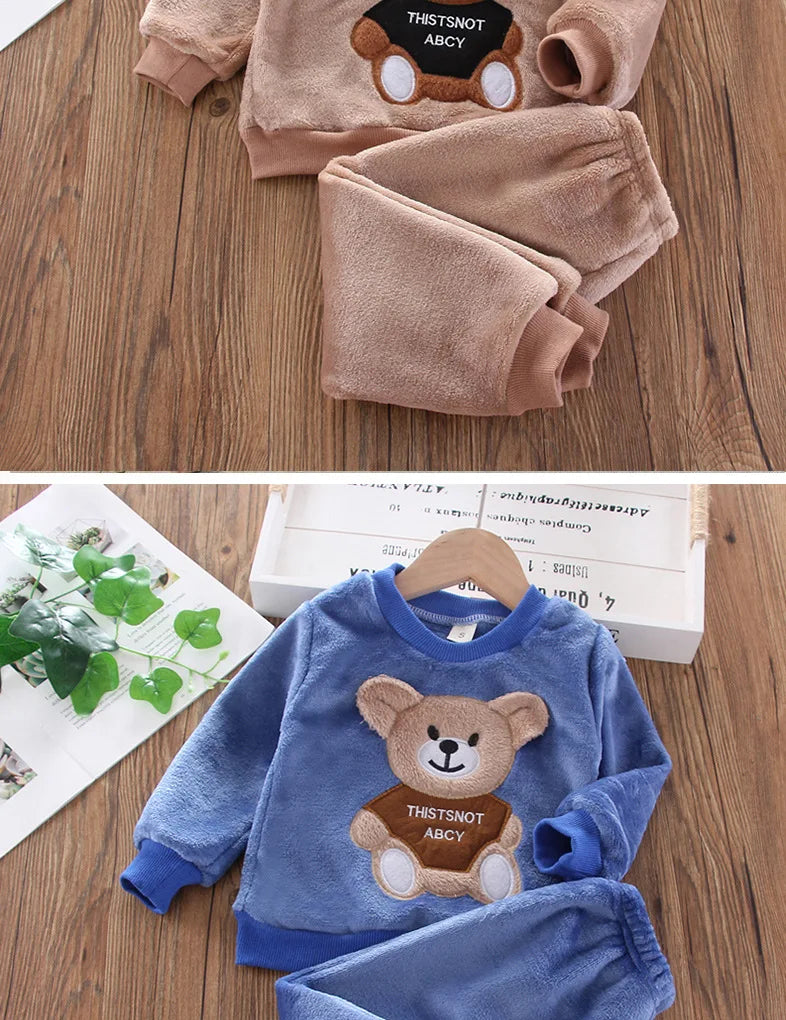 Neue Winter Baby Mädchen Jungen Homewear Sets Herbst Mode Flanell Fleece Kleidung Kinder Cartoon Bär Nachtwäsche Kinder Pyjamas