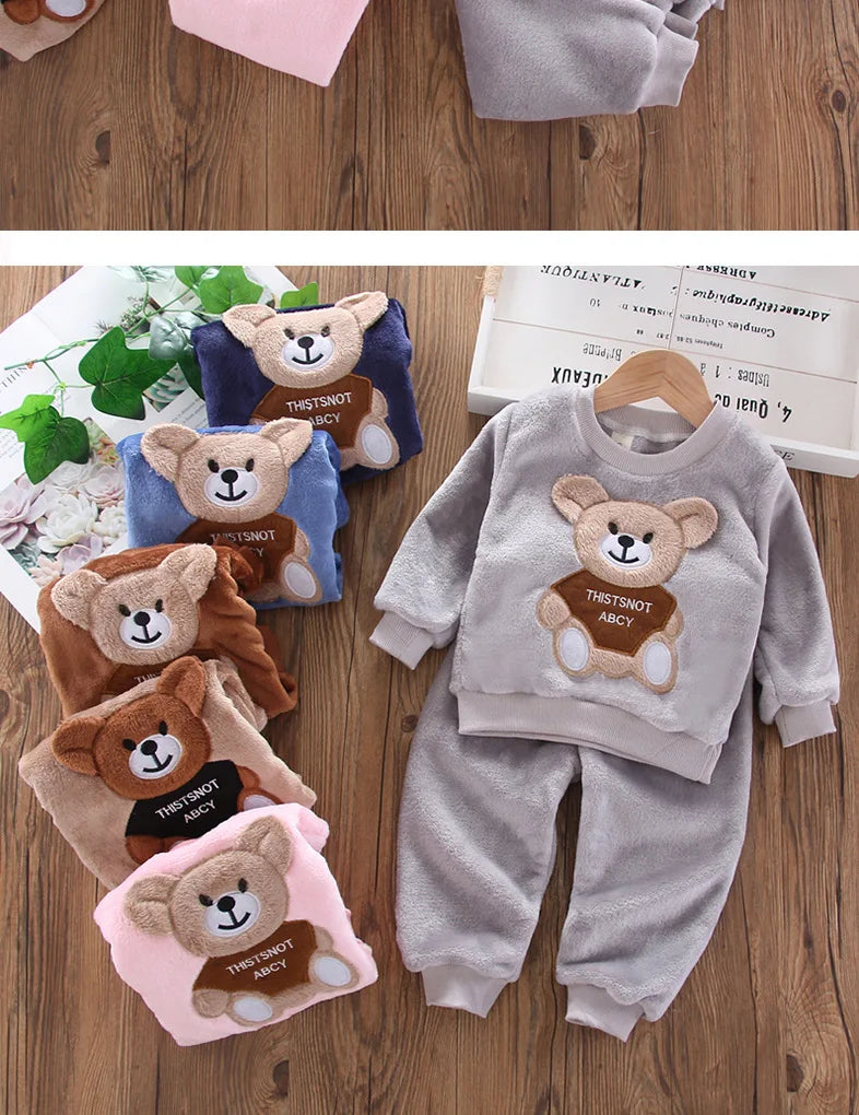 Neue Winter Baby Mädchen Jungen Homewear Sets Herbst Mode Flanell Fleece Kleidung Kinder Cartoon Bär Nachtwäsche Kinder Pyjamas