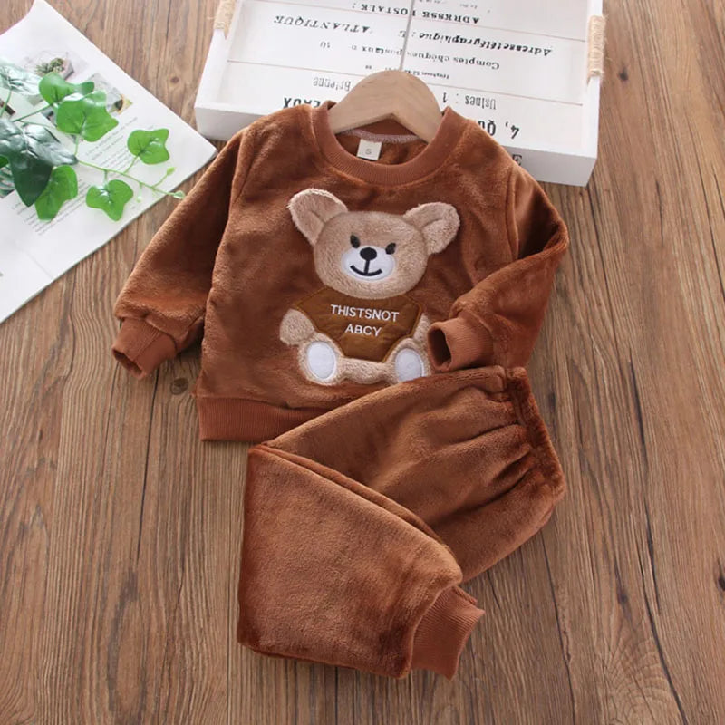 Neue Winter Baby Mädchen Jungen Homewear Sets Herbst Mode Flanell Fleece Kleidung Kinder Cartoon Bär Nachtwäsche Kinder Pyjamas