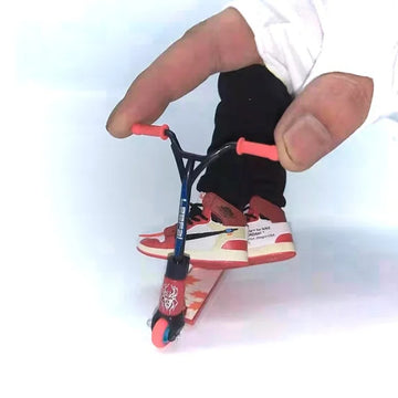 Neuheit Lustiger interaktiver Mini-Fingerroller Stunt Fingerspielzeug Skate Skate Scooter Finger Eltern-Kind-Interaktives Weihnachtsgeschenk