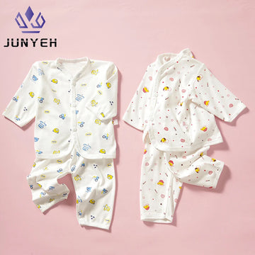 0-3 Monate Baby Kleidung Neugeborenen Cartoon Hause Unterwäsche Baumwolle Taste Baby Kleidung Mädchen Jungen Langarm Top + lange Hosen