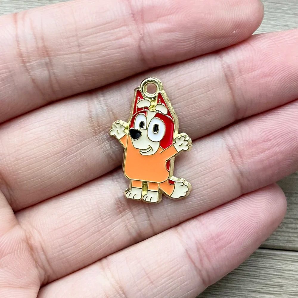 10er-Set Bluey & Bingo Familien-Cartoon-Emaille-Anhänger DIY Schmuckzubehör für Ohrringe, Armbänder & handgemachtes Basteln