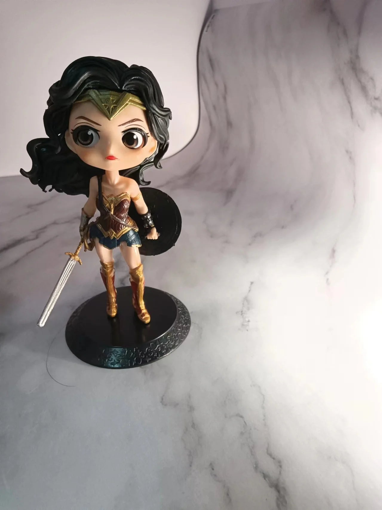 2025 NEUE Qposket Wonder Woman Harley Quinn Clown Action Puppe Modell Spielzeug Kuchen Dekoration Serie Freunde Geburtstag Geschenk