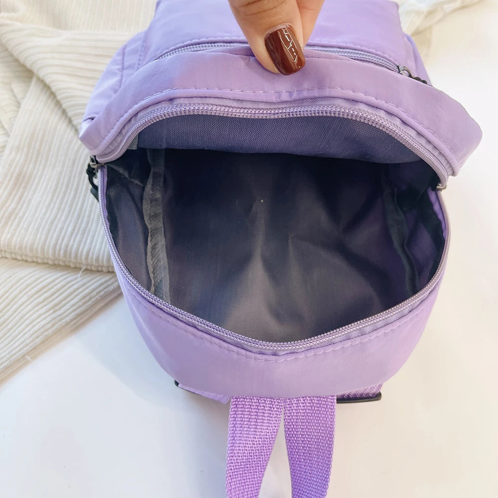 Mode einfarbig Rucksack Frauen Nylon Rucksack adrette Stil Mini Rucksäcke