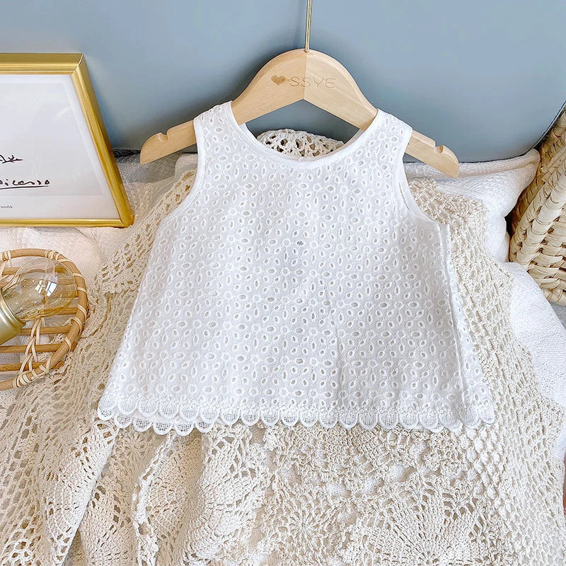 Mädchen 2024 Sommer Kleidung Sets Hohl Spitze Anzug Baby Casual Ärmelloses T-shirt + Shorts Kinder Kleidung Sets Baby Kleidung outfits