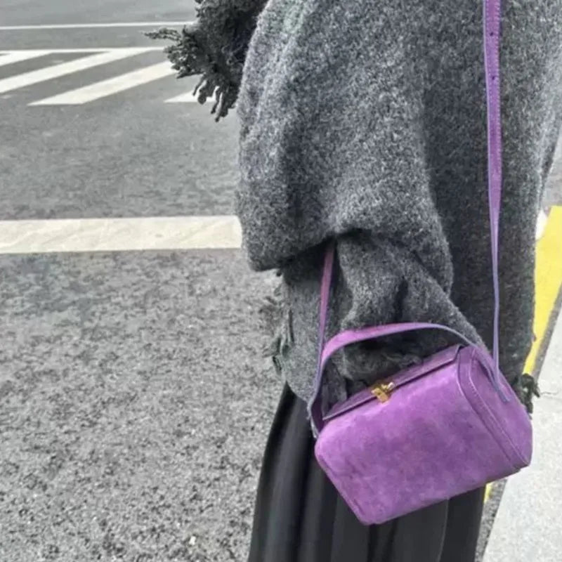 Trendige, hochwertige, strukturierte Box-Umhängetasche aus Wildlederimitat im französischen Stil, schicke Latch-Handtasche, Damen-Umhängetasche, Damen-Y2K-Ästhetik