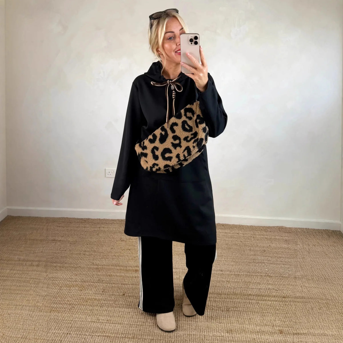 Kleider Damen Herbst Herbst Winter Mit Kapuze Sweatshirt Kleid Frauen Neue Tasche Büro Pendeln Alle-spiel Einfarbig Gestrickte Kleid