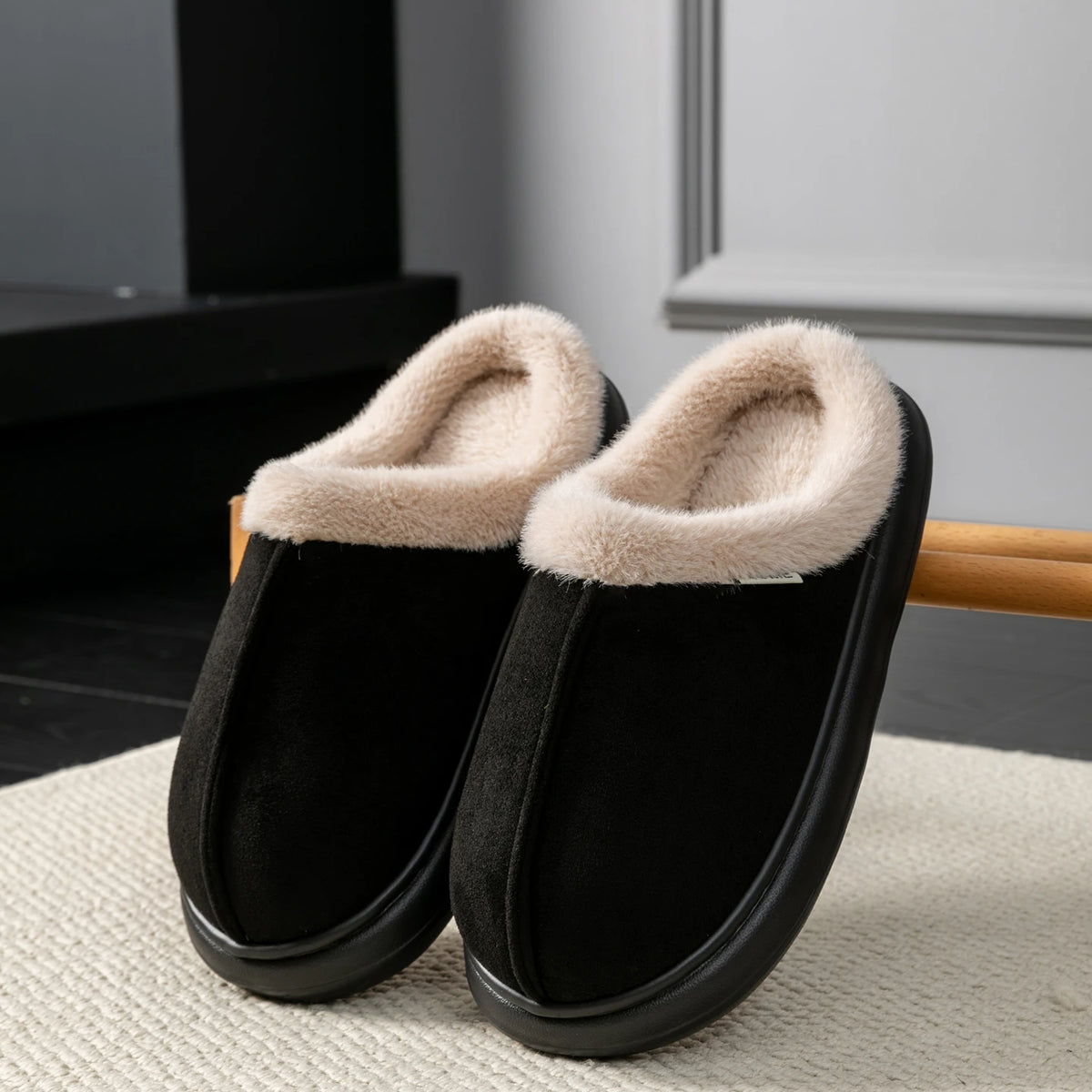 Herbst und Winter Herren Baumwolle Hausschuhe Plüsch warm dick Home Wear rutschfeste verschleißfeste weiche Unterseite bequeme warme Schuhe