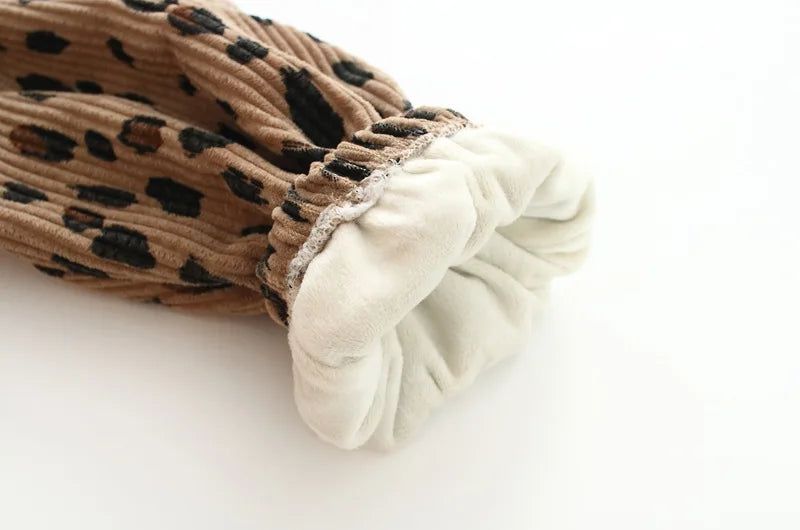 Koreanischer Stil Kleinkind Mädchen Cord Haremshose 1-8Y Leoparden-Blumendruck Herbst Winter gefütterte oder dünne Freizeithose