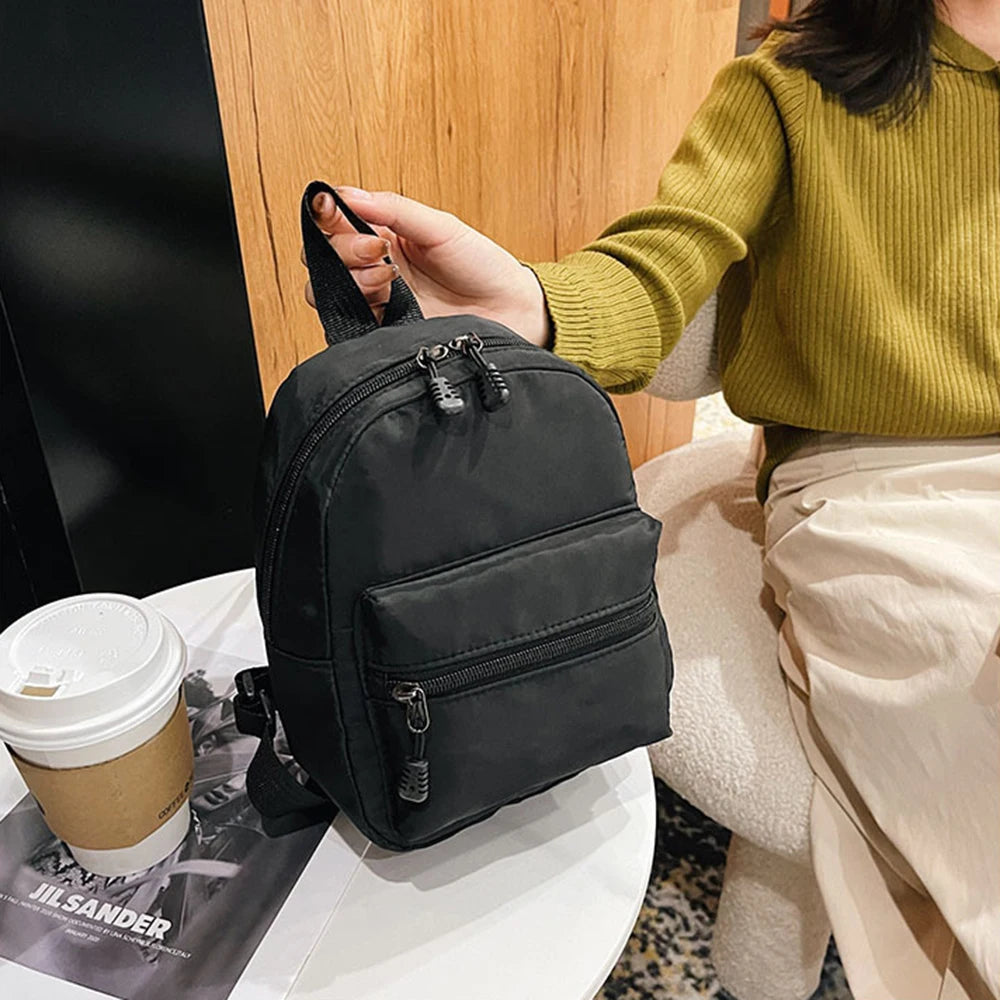 Mini Damen Rucksäcke Trend Nylon Weibliche Tasche Kleine Schultaschen Weißer Rucksack Für Teenager Mädchen Mode Lässig Rucksack