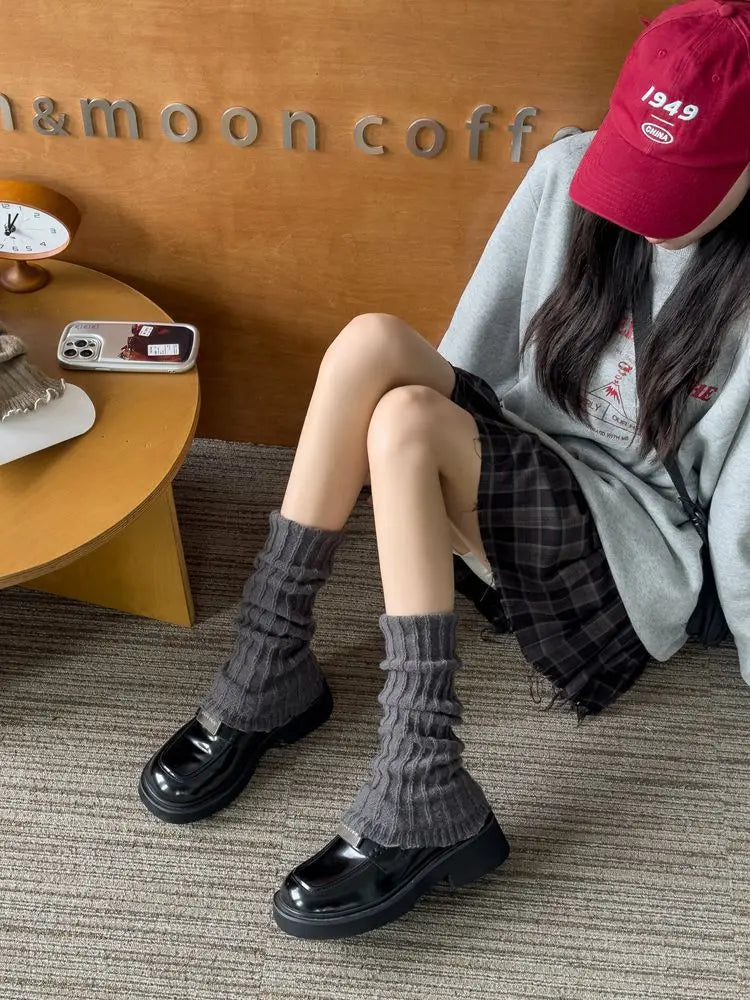 Herbst Winter Damen Beinwärmer Schwarz Weiß Gestrickte Fußabdeckung Lange Socken JK Japanische Mode Lolita Süße Mädchen Beinwärmer Neu