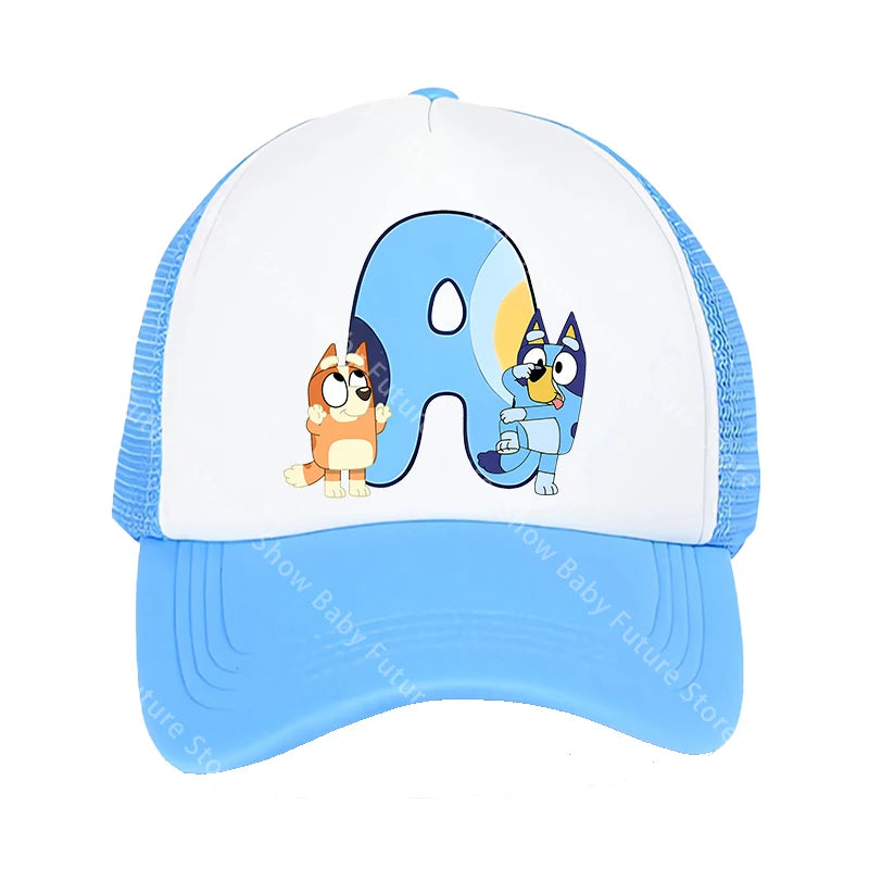 Blueys Baseballkappen für Erwachsene, Jungen und Mädchen, Kawaii-Buchstaben, zwei Größen, atmungsaktive Sport-Mesh-Mütze, niedlicher Cartoon-Anime-Sonnenhut, Geschenke