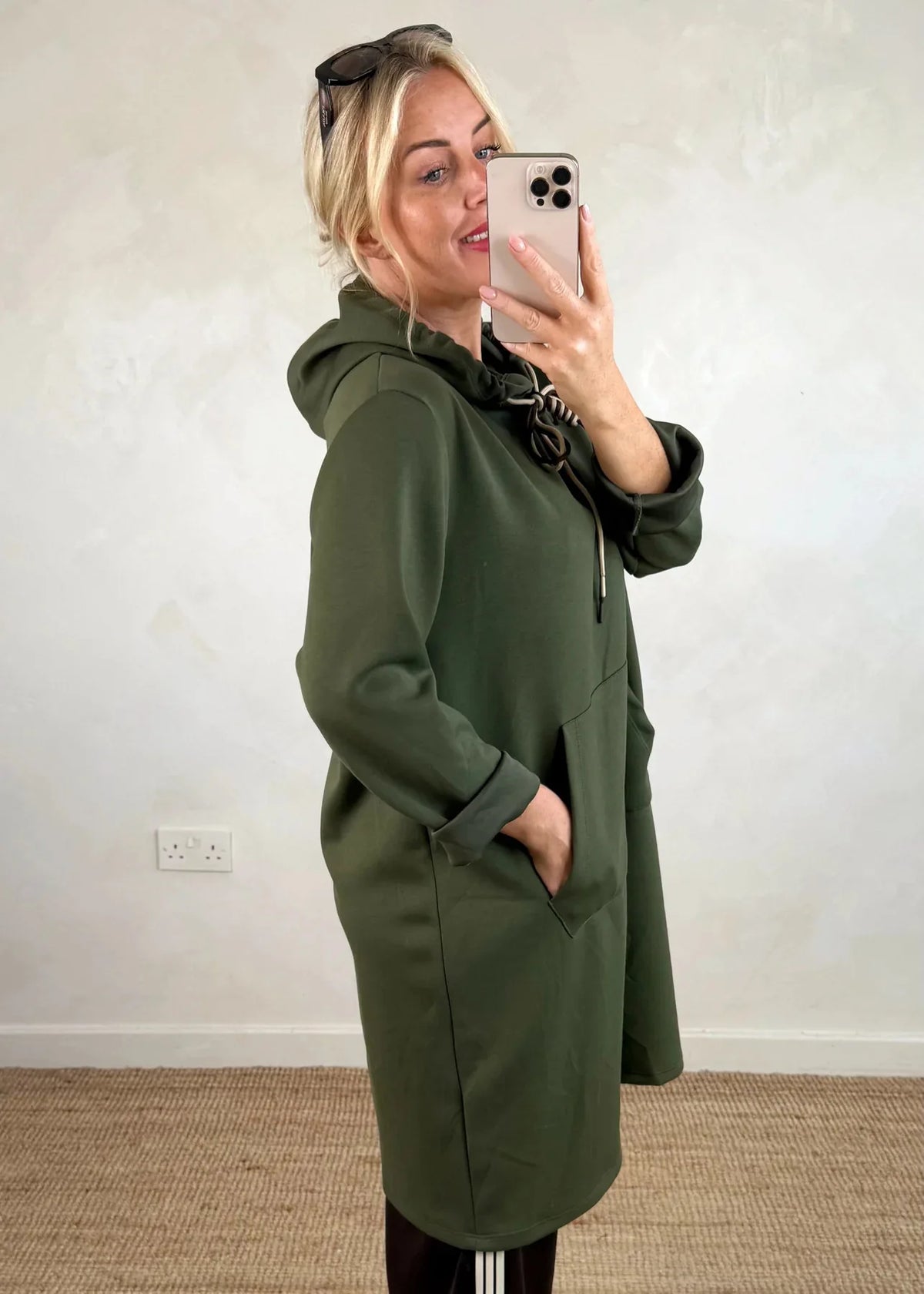 Kleider Damen Herbst Herbst Winter Mit Kapuze Sweatshirt Kleid Frauen Neue Tasche Büro Pendeln Alle-spiel Einfarbig Gestrickte Kleid
