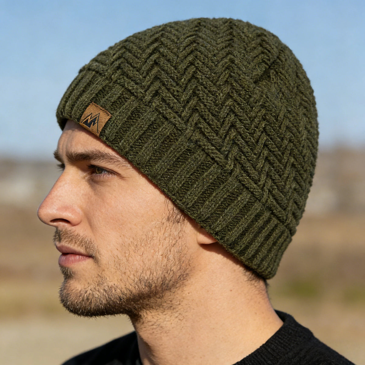 Unisex Peak Labal Wintermützen, modische Strickmützen für Männer und Frauen, Beanie-Mütze, Outdoor-Plüschfell, gefüttert, warme Sportmützen