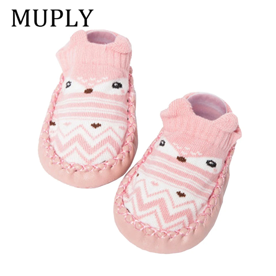 2022 mode Baby Socken Mit Gummi Sohlen Infant Socke Neugeborenen Herbst Winter Kinder Boden Socken Schuhe Anti Slip Weiche Sohle socke