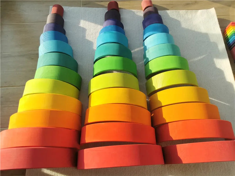 Regenbogen-Holzstapelblöcke