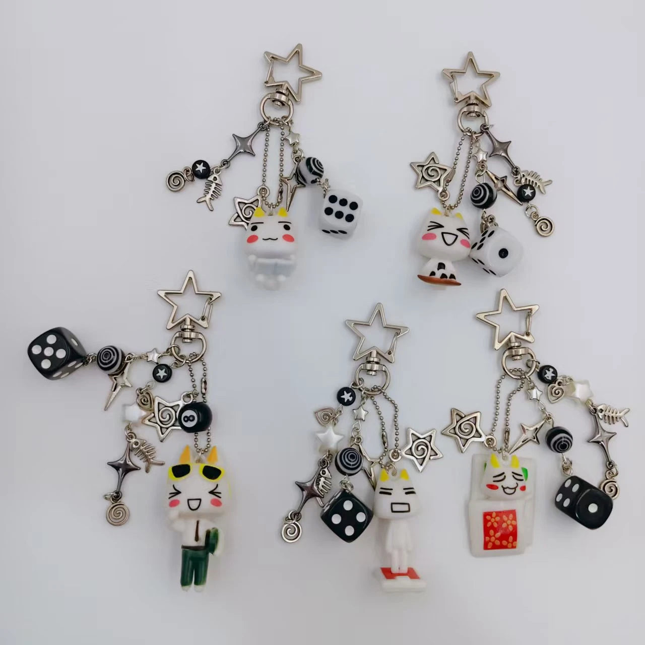Handgemachter Toro Kuro Inoue Schlüsselanhänger Kätzchen Perlen Y2k Ästhetische Würfel Metall Anhänger Zubehör Telefon Charms Schlüsselanhänger Taschenanhänger Geschenk