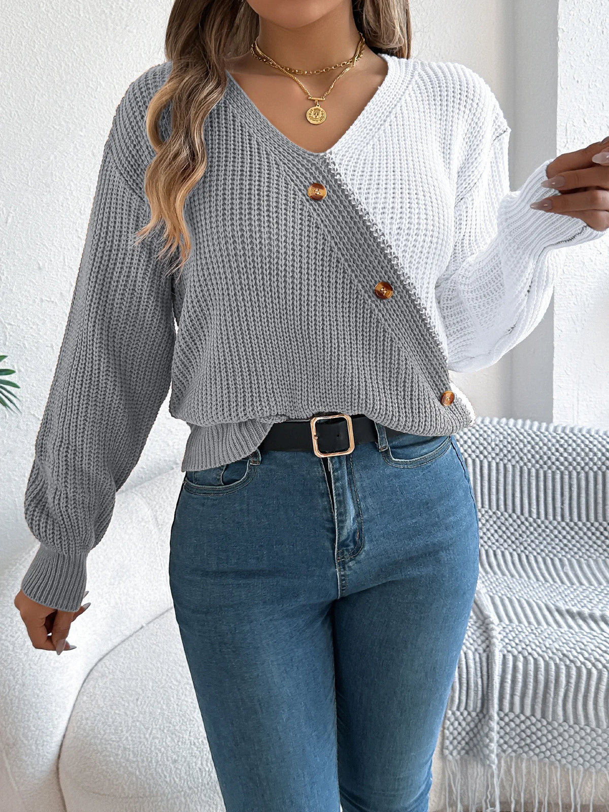 V-Ausschnitt, farbblockierender, langärmliger Strickpullover, lockerer, vielseitiger Pullover, Kazak, eleganter Pullover für Damen, Herbstmodus