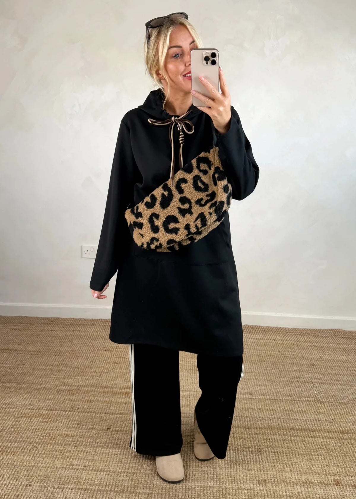 Kleider Damen Herbst Herbst Winter Mit Kapuze Sweatshirt Kleid Frauen Neue Tasche Büro Pendeln Alle-spiel Einfarbig Gestrickte Kleid