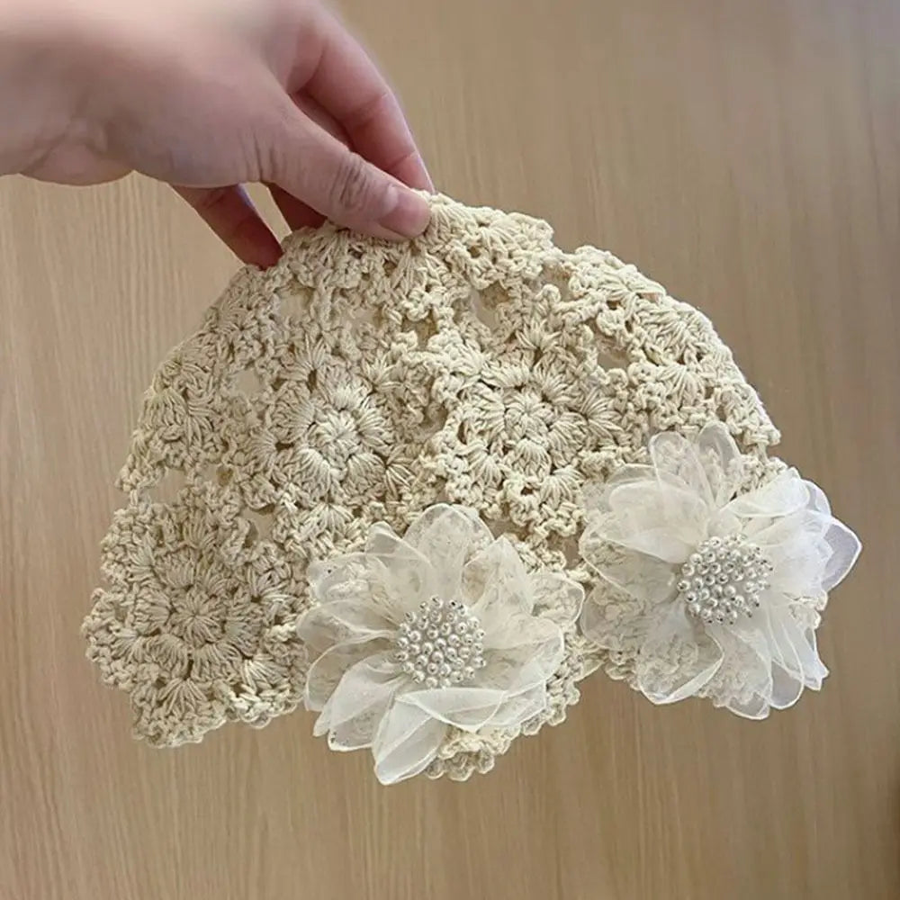 Atmungsaktive ausgehöhlte Strickmütze, Blumen, Spitze, Baskenmütze, modisch, lässig, Skullies-Mütze für Damen