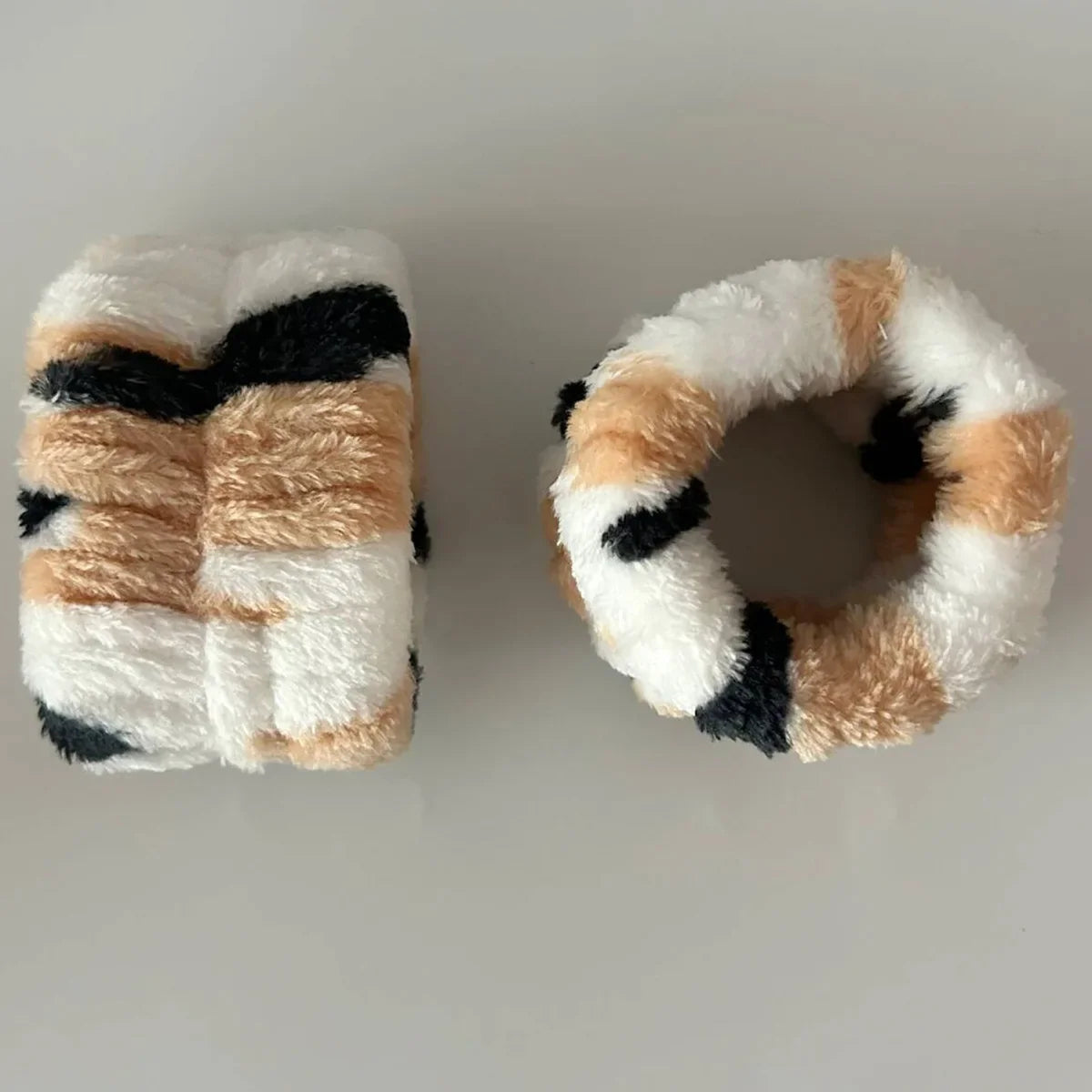 3 teile/satz Nette Katze Ohr Leopardenmuster Plüsch Stirnband Für Frauen Mädchen Spa Waschen Gesicht und Make-Up Stirnband Elastische Handgelenk strap