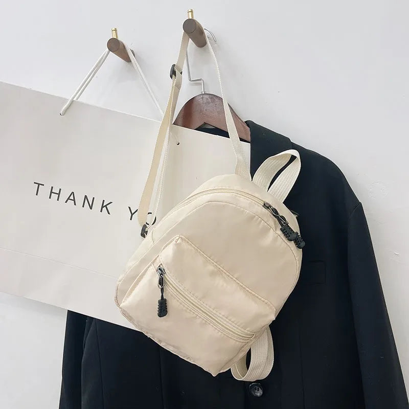Mini Damen Rucksäcke Trend Nylon Weibliche Tasche Kleine Schultaschen Weißer Rucksack Für Teenager Mädchen Mode Lässig Rucksack