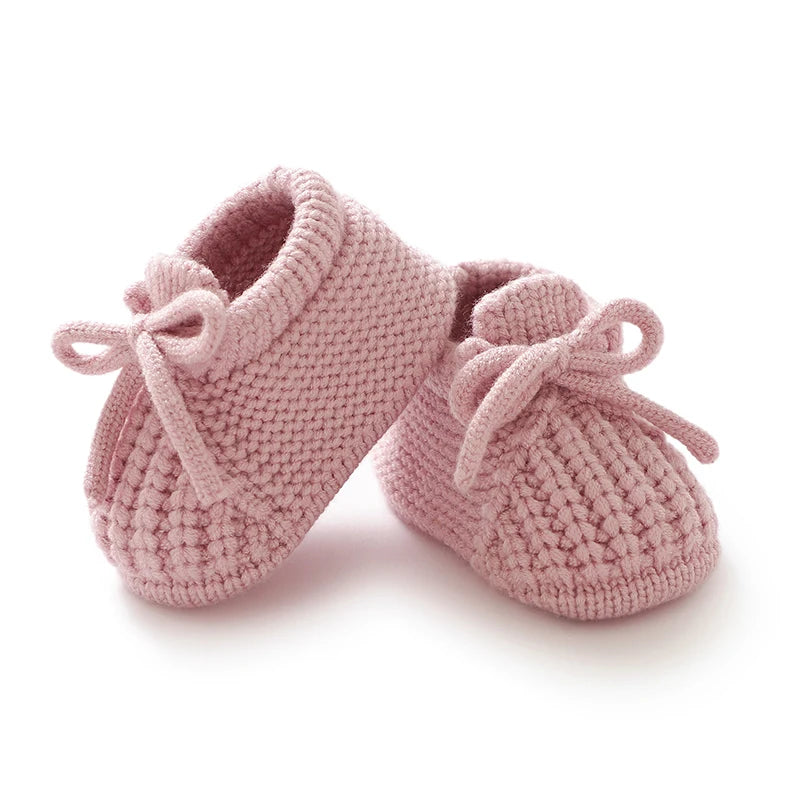 Baby Schuhe Gestrickte Neugeborenen Bett Schuhe 0-18M Warme Kleidung Zubehör Infant Jungen Mädchen Erste Stiefel Fashion Solid kleinkind Kind