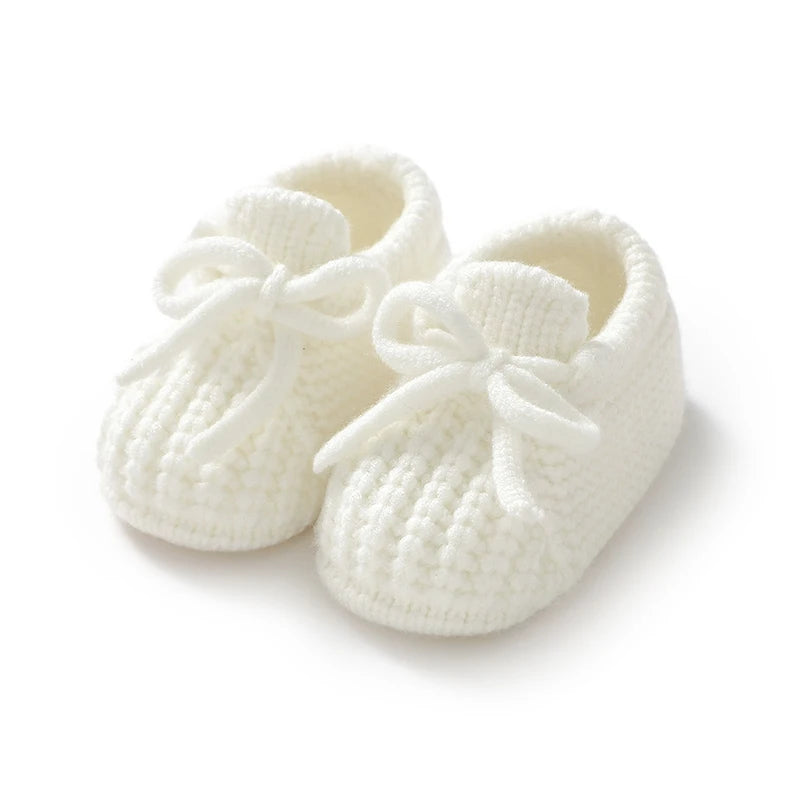 Baby Schuhe Gestrickte Neugeborenen Bett Schuhe 0-18M Warme Kleidung Zubehör Infant Jungen Mädchen Erste Stiefel Fashion Solid kleinkind Kind