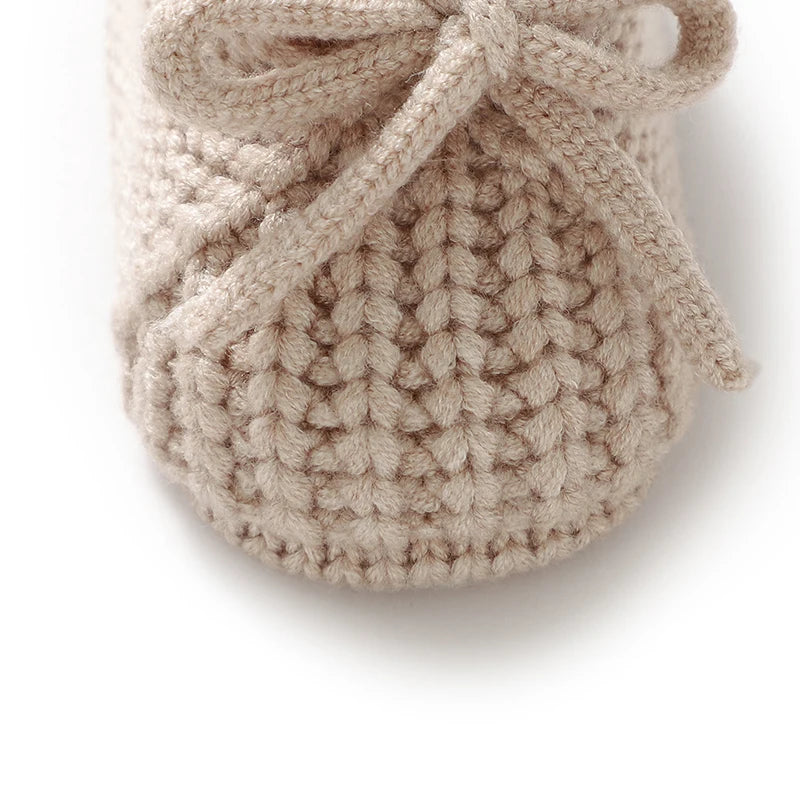 Baby Schuhe Gestrickte Neugeborenen Bett Schuhe 0-18M Warme Kleidung Zubehör Infant Jungen Mädchen Erste Stiefel Fashion Solid kleinkind Kind