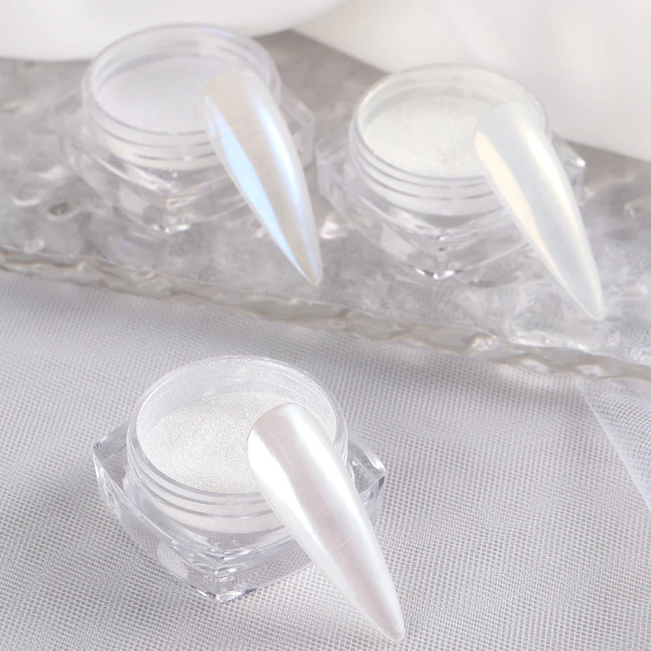 Moonlight Pearl White Nails Glitter Dust Chrome Aurora White Rubbing on Powder Shell Mirror Pigment Nail Art Supplies Dekoration
