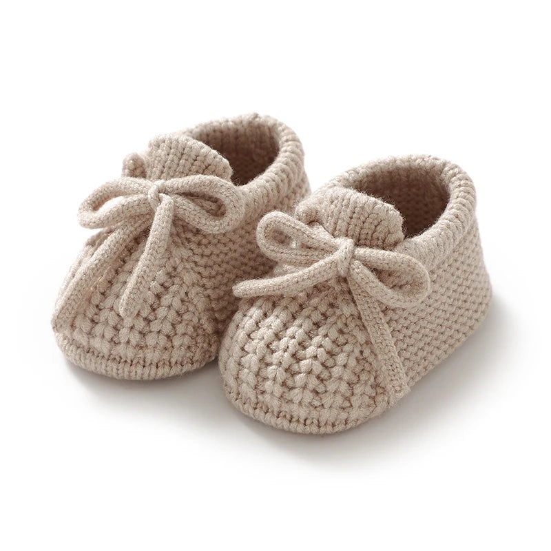 Baby Schuhe Gestrickte Neugeborenen Bett Schuhe 0-18M Warme Kleidung Zubehör Infant Jungen Mädchen Erste Stiefel Fashion Solid kleinkind Kind