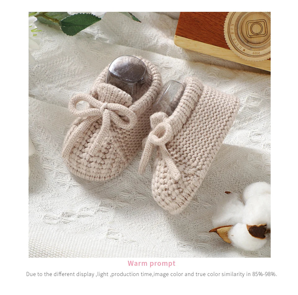 Baby Schuhe Gestrickte Neugeborenen Bett Schuhe 0-18M Warme Kleidung Zubehör Infant Jungen Mädchen Erste Stiefel Fashion Solid kleinkind Kind