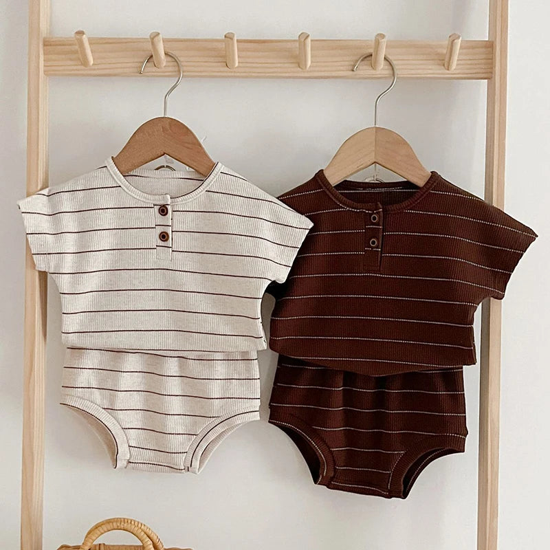 2024 Sommer Baby-Bekleidungsset Gestreiftes T-Shirt und Bloomer 2-teilig Jungen-Kleidungsset Niedliches Reines Bekleidungsset für Kleinkinder