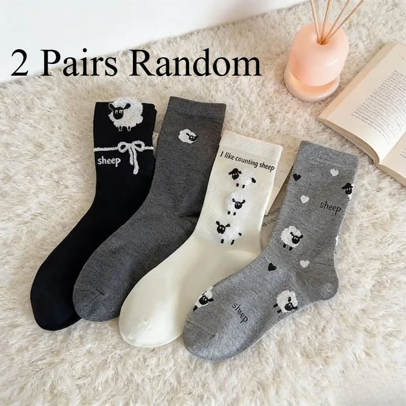 2/4 Pair Autumn Winter Korean Style Socken cute Frau Socken mit Cartoon Schaf Druck Socken.