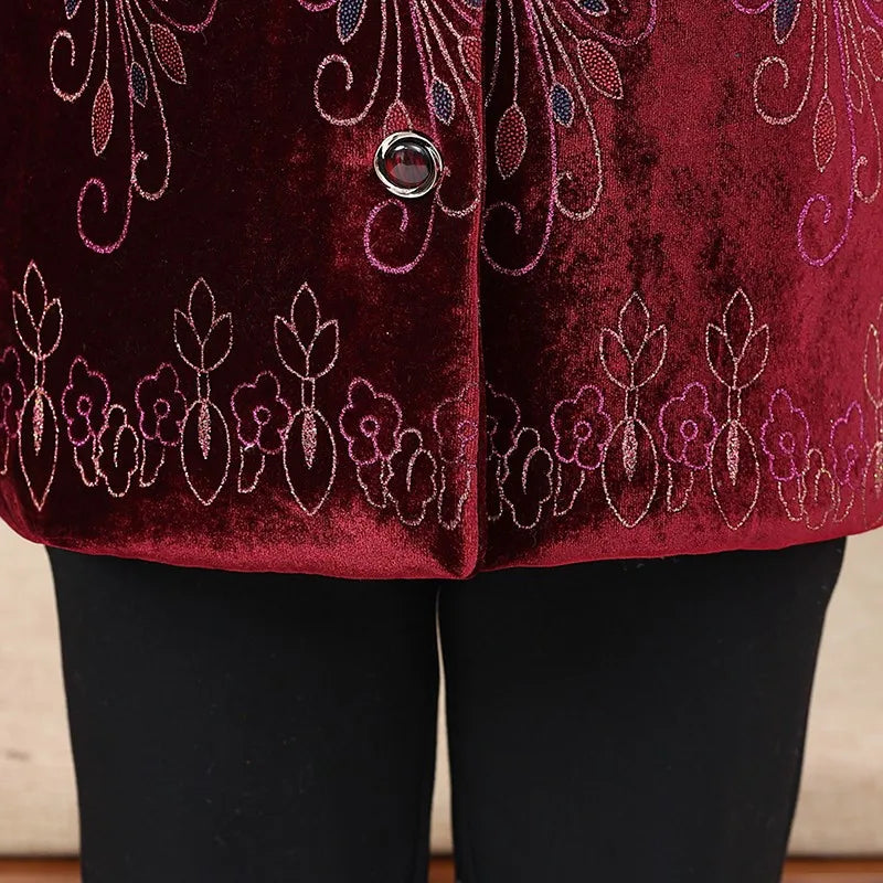 Winter-Damenjacke mit Baumwollpolsterung, 50 bis 80 Jahre alt, Oma-Mantel, dicker Samt, warm, mittleres Alter, Mutterpositionierung, Blumenparka