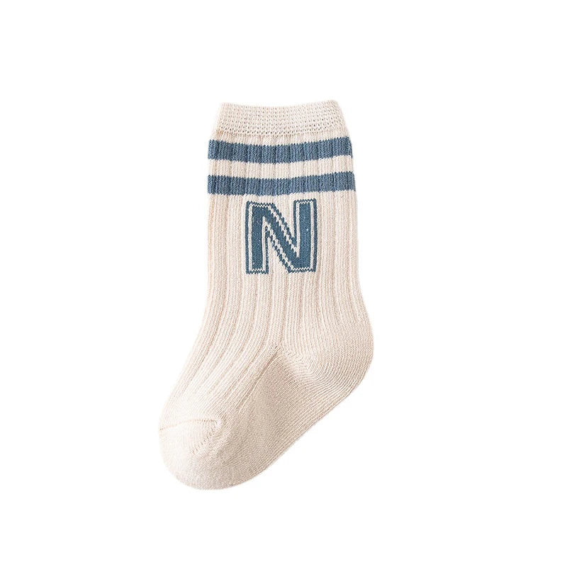 Baby Zeug Junge Mädchen Neugeborenen weichen Brief lange Socken Kinder Mode lässige Socken Baumwolle Kleinkind Kinder Zubehör Baby kleidung