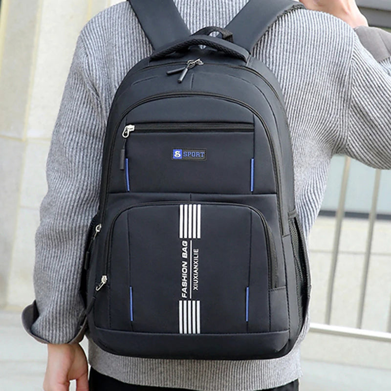 Modischer minimalistischer Herrenrucksack, leichter Nylon-Rucksack mit mehreren Aufbewahrungsfächern für Schule und Wochenendausflüge
