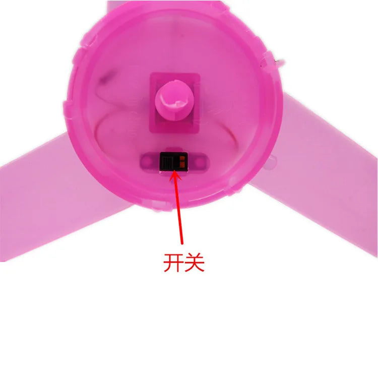 Leuchtende Fliegende Scheibe Propeller-Spielzeug LED-Beleuchtung Zugschnur Fliegendes UFO-Spielzeug Kreisel Outdoor-Spiel Sport-Spielzeug Geschenk