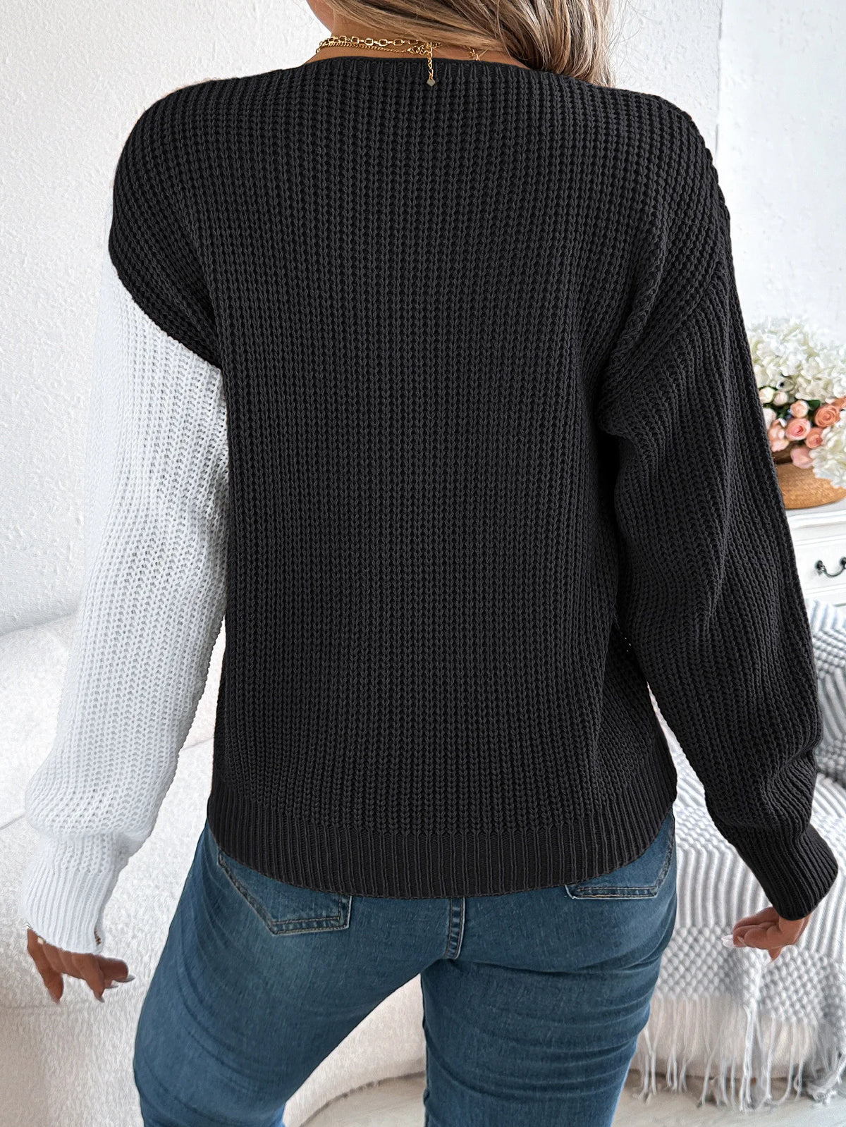 V-Ausschnitt, farbblockierender, langärmliger Strickpullover, lockerer, vielseitiger Pullover, Kazak, eleganter Pullover für Damen, Herbstmodus