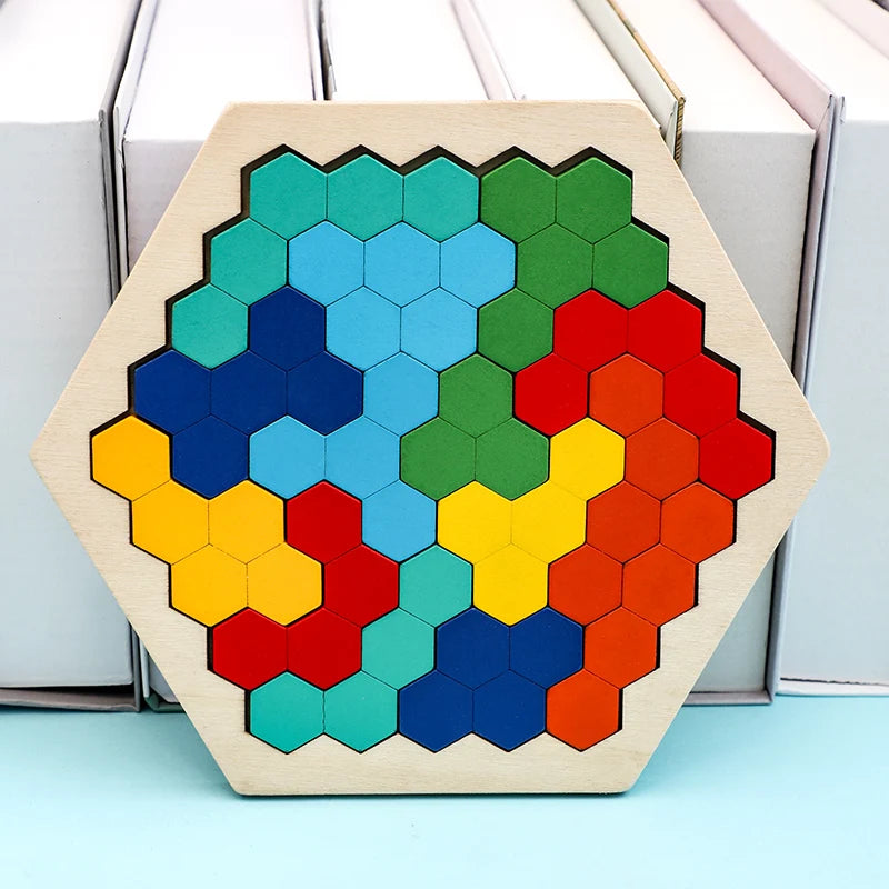 Hölzernes Tangram-Puzzle-Spielzeug