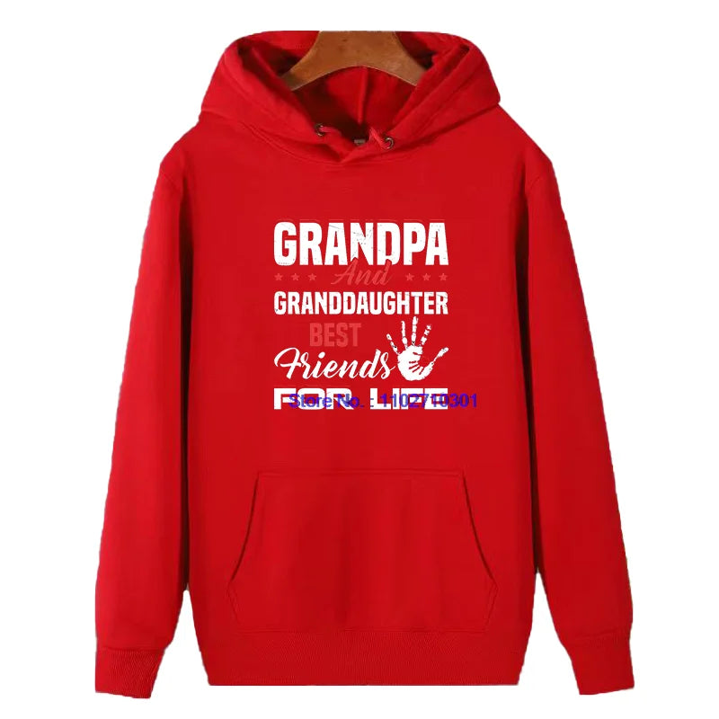Herren-Wintermode, dicker Kapuzenpullover, Opa und Enkelin, beste Freunde fürs Leben, grafisches Kapuzen-Sweatshirt