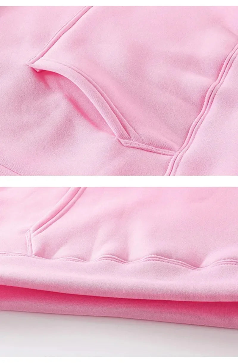 Ein neues modisches Fitness-Jogging-Freizeitset für Herren für Herbst und Winter, bestehend aus zweiteiligem Kapuzenpullover und Hose.