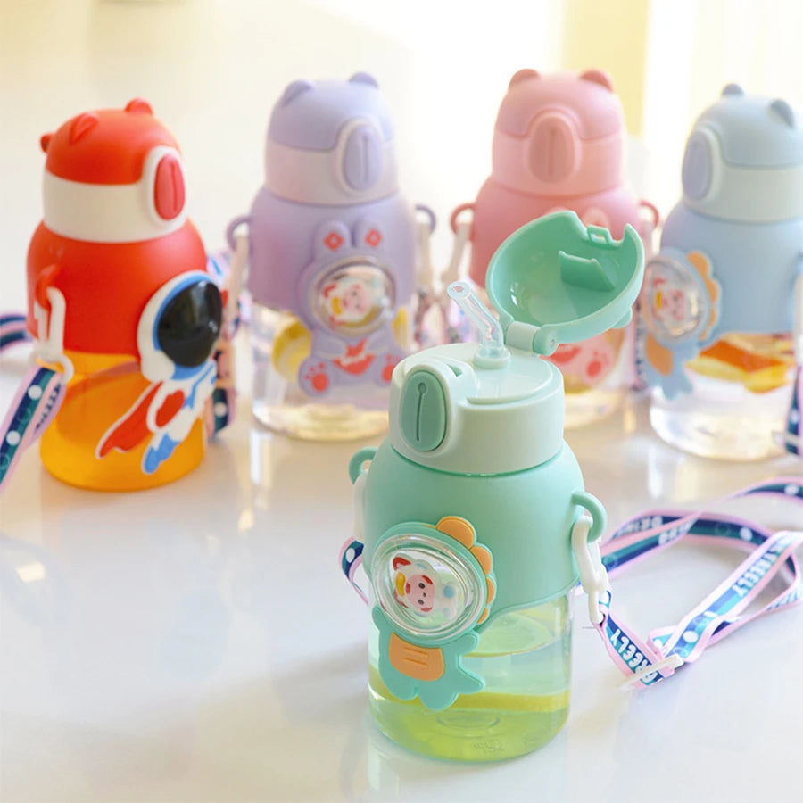 600 ml Kawaii Sommer Kinder Wasser Tasse Hochwertige Herbst-proof Stroh Tasse Jungen und Kreise Gehen zur Schule baby Wasserkocher