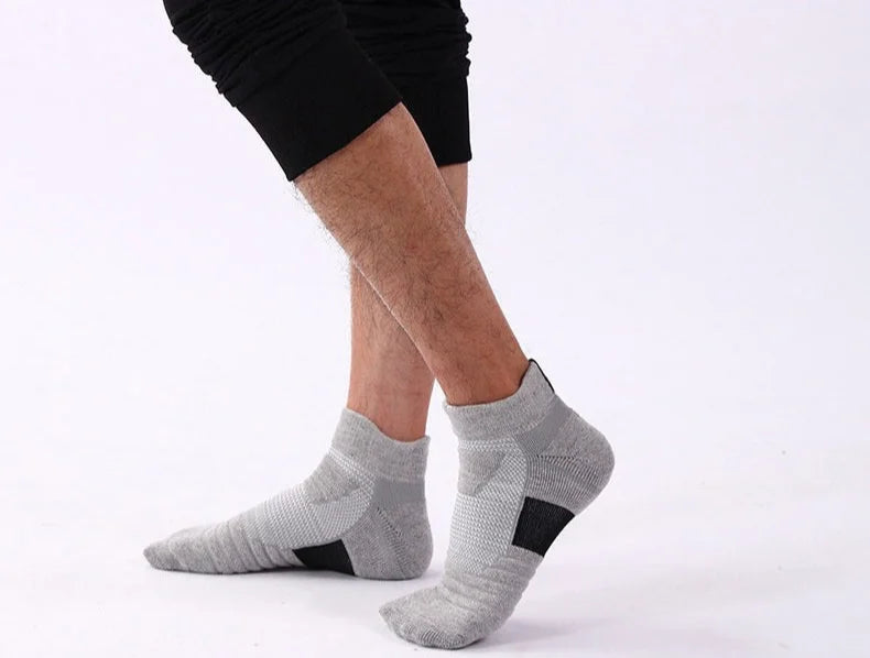 3 Paar rutschfeste Fußballsocken für Herren, kurze, lange Röhrensocken, Fußball, Basketball, Sport, atmungsaktiv, geruchshemmend, Größe 39–45, zum Laufen, Wandern