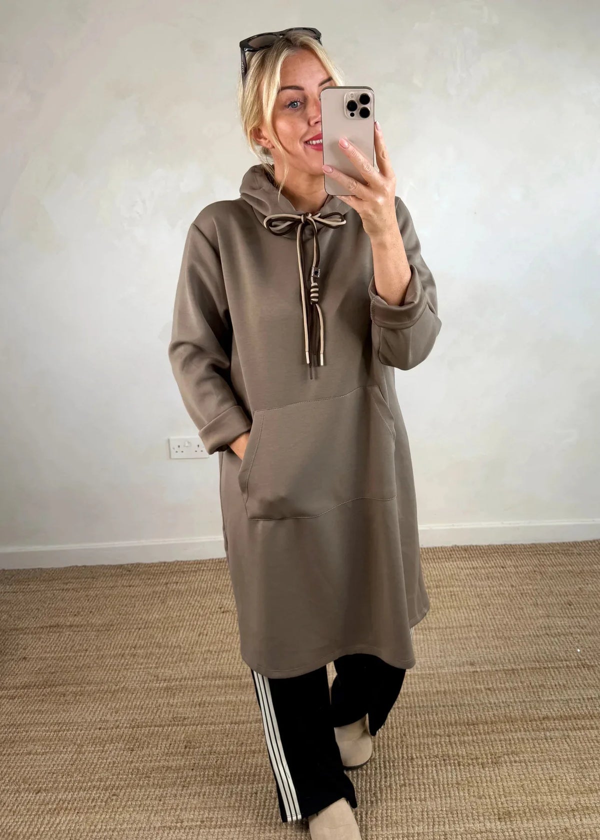 Kleider Damen Herbst Herbst Winter Mit Kapuze Sweatshirt Kleid Frauen Neue Tasche Büro Pendeln Alle-spiel Einfarbig Gestrickte Kleid