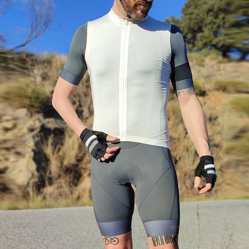 YKYWBIKE Radsport-Trägerhose für Herren Outdoor Rennrad-Sportunterwäsche mit Schwammpolsterung Fahrrad-Trägerhose Herren-Radsportbekleidung MTB-Shorts