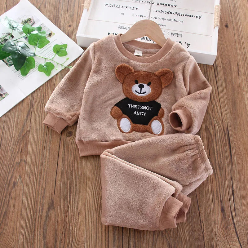 Neue Winter Baby Mädchen Jungen Homewear Sets Herbst Mode Flanell Fleece Kleidung Kinder Cartoon Bär Nachtwäsche Kinder Pyjamas