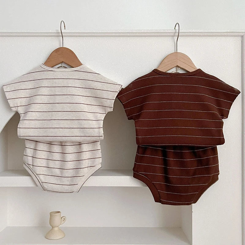 2024 Sommer Baby-Bekleidungsset Gestreiftes T-Shirt und Bloomer 2-teilig Jungen-Kleidungsset Niedliches Reines Bekleidungsset für Kleinkinder