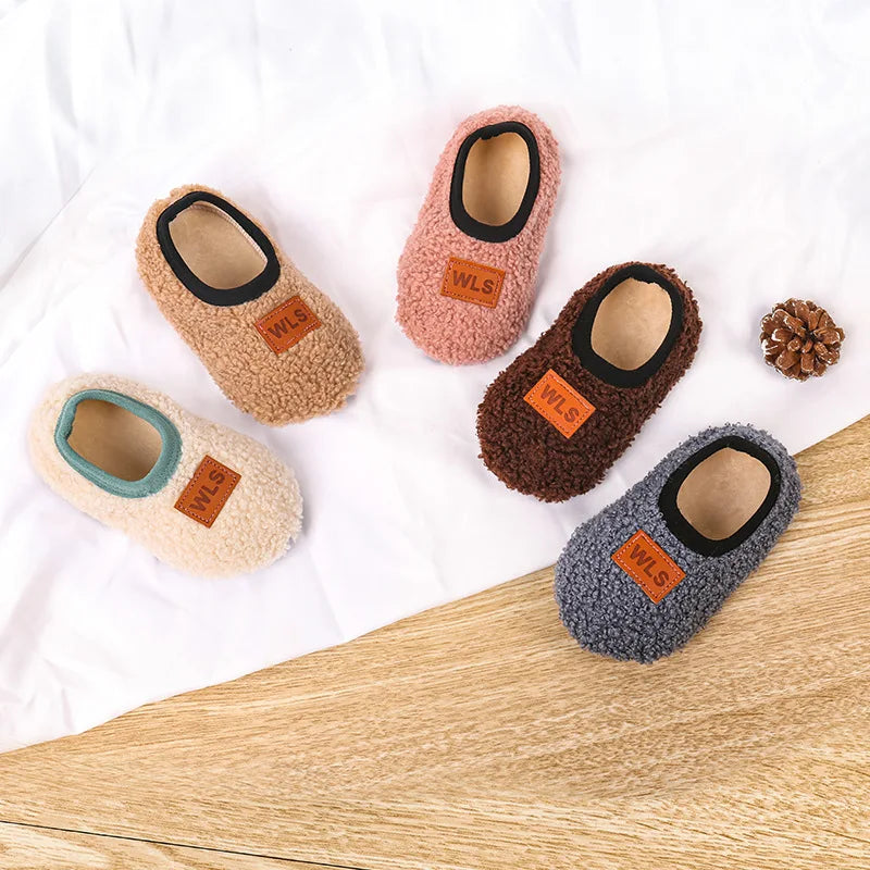 Herbst Winter Baby Hausschuhe Kleinkind Plüsch Boden Socke Schuhe Junge Mädchen Kinder Weiche Anti-slip Wanderschuhe Indoor Hause kinder Schuhe